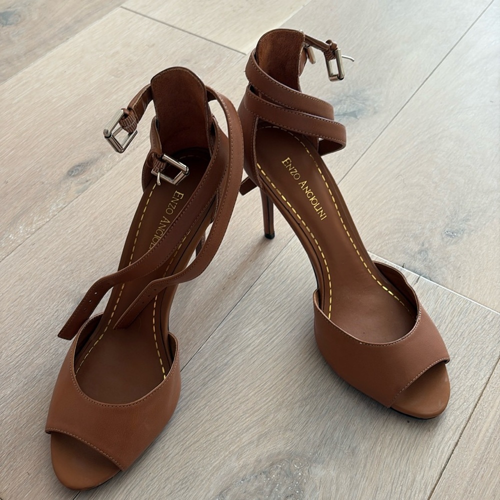 Enzo Angiolini strappy peep toe heels